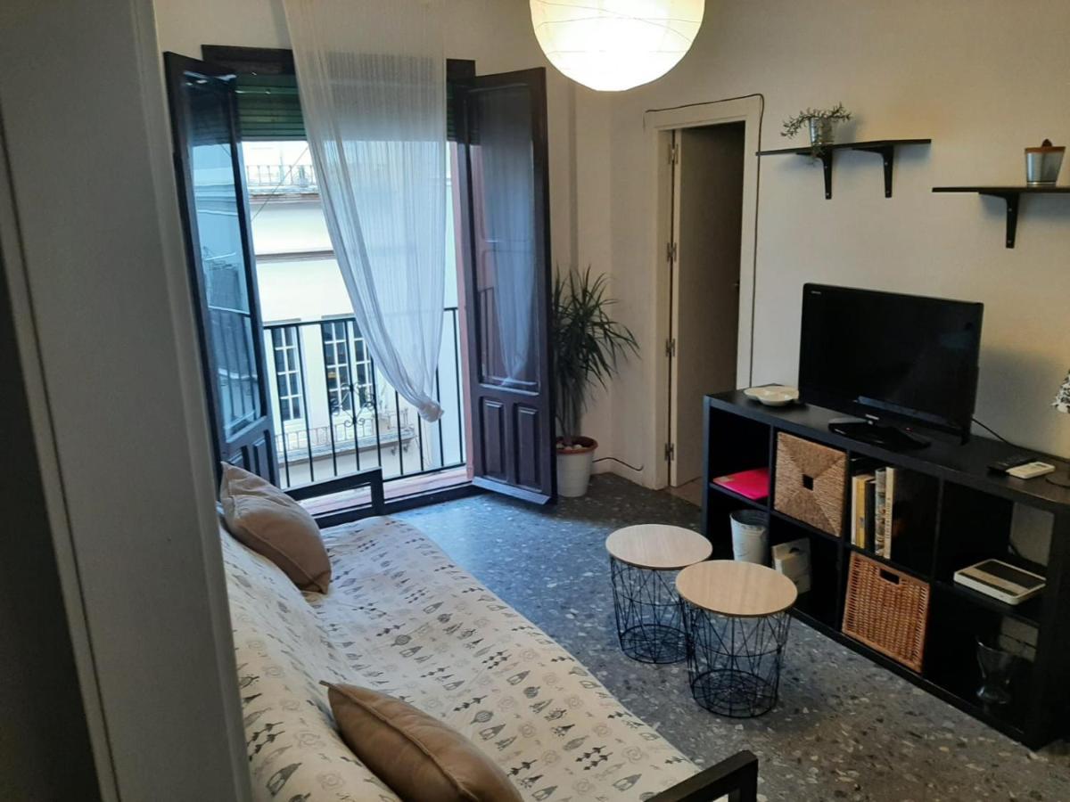 Precioso Apartamento Con Terraza Compartida Apartment Sevilla Bagian luar foto